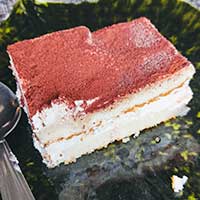 Tiramasu sponge cake