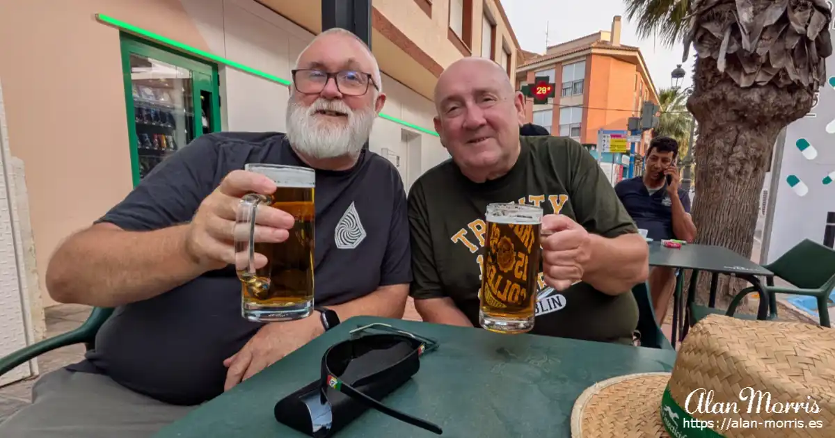 Alan Morris and George Allen at Avenida Bar, Los Alcazares.