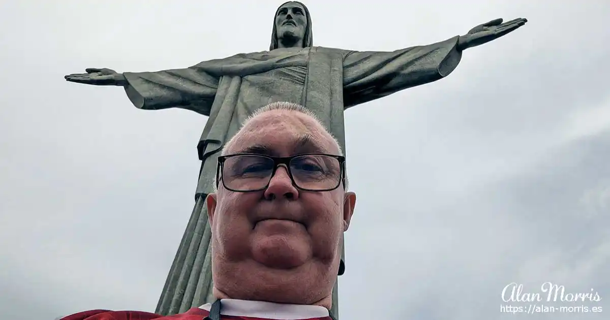 Alan Morris at the Christ the Redeemer statue.