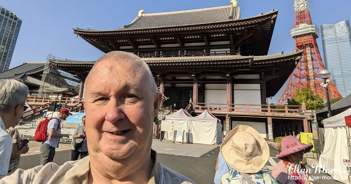 Alan Morris in front of the Zōjō-ji Buddhist temple in Tokyo, Japan.