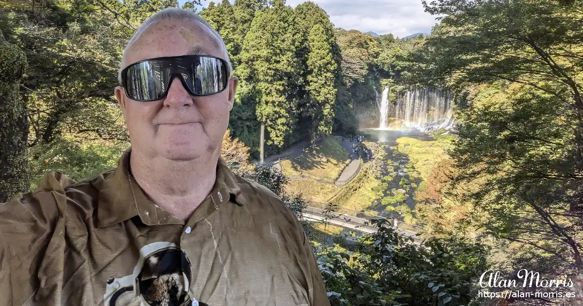 Alan Morris at Shiraito Falls, Fujinomiya, Shizuoka, Japan.