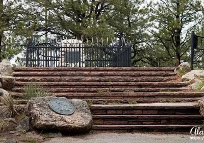 Buffalo Bills Grave Photos.