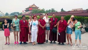 Girls & monks outside the Forbidden City.