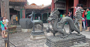 Dragon statue facing the Hall of Benevolence & Longevity.