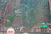 Alan Morris & Tracy Good on a boat near the Giant Leshan Buddha.