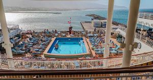 Swimming pool on the back of the NCL Spirit.