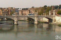 Bridge crossing the Tiber river in Rome.
