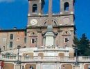 Trinita di Monti church at the top of the Spanish.