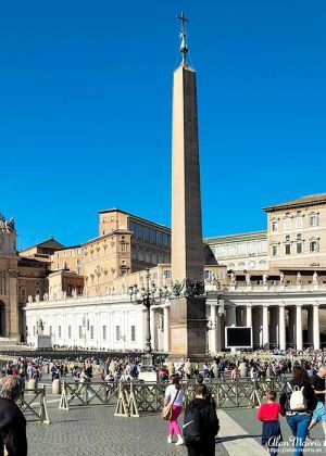 Vatican Obelisk, Saint Peter´s Square, Vatican, Rome.