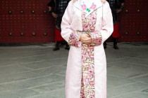 Greetings at the closed gates to the city of Xi´an.